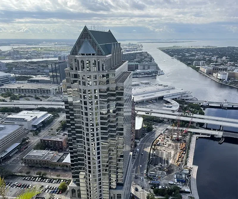 100 N Tampa